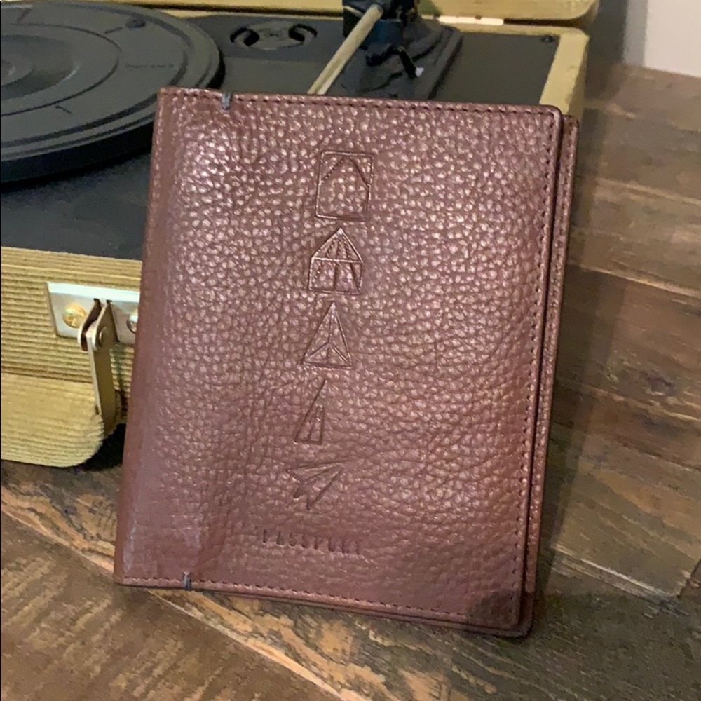 Fossil Passport Wallet